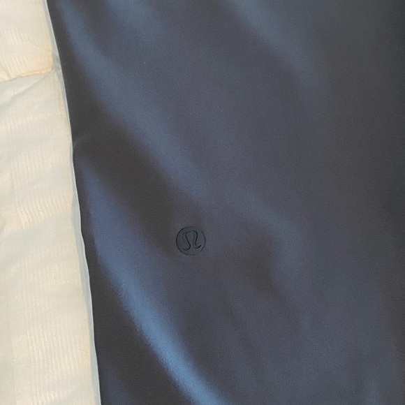 Lululemon On The Fly 7/8 pant - Picture 6 of 9
